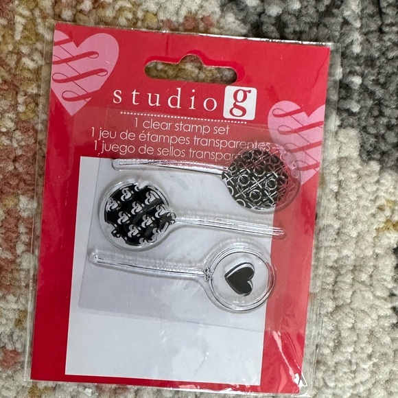 Studio G valentine’s hearts clear stamp set new in packaging - Picture 2 of 5